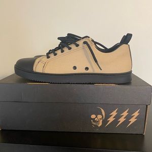 Woobies Mod-1 Sahara. Size 10.